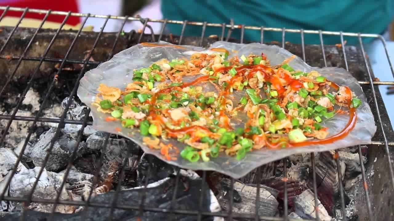 bánh tráng nướng Đà Lạt dưới chân Cầu Rồng bánh tráng nướng Đà Lạt dưới chân Cầu Rồng